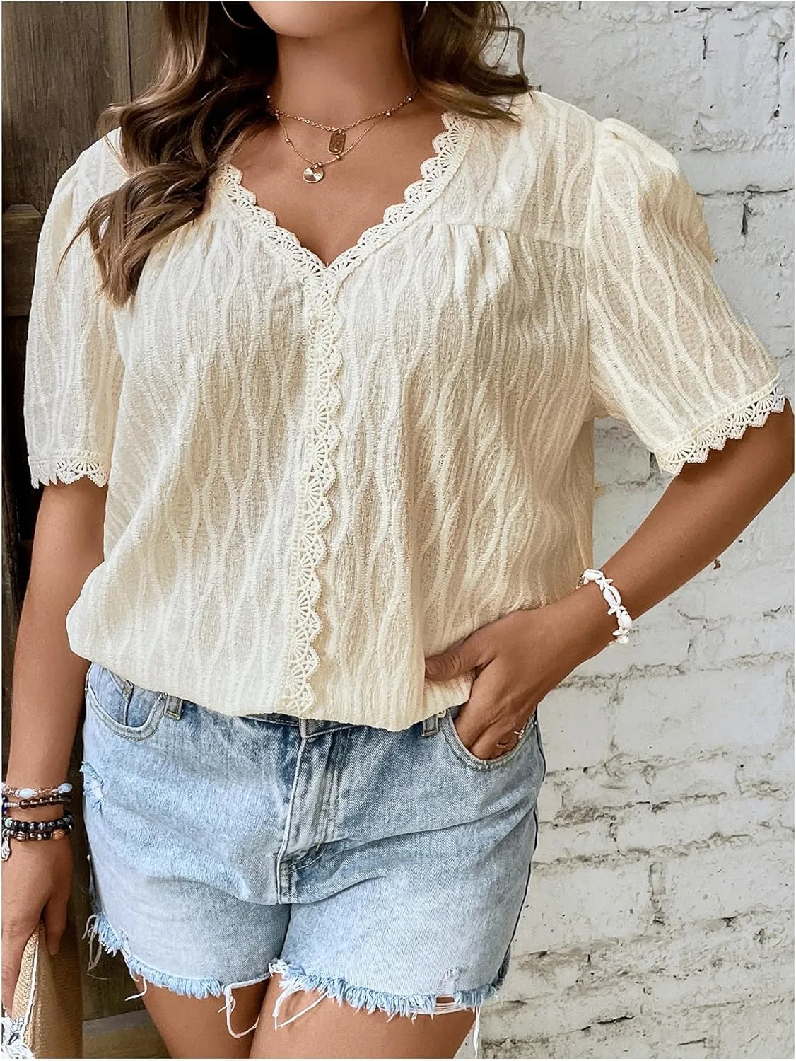 OYOANGLE Women's Plus Size Lace Trim Puff Short Sleeve Blouse Summer V Neck Tunic Tops